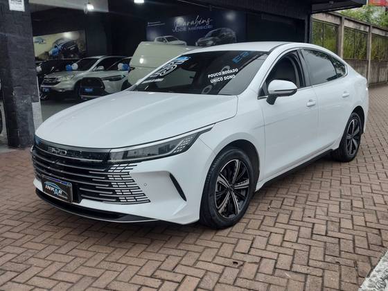 BYD KING 1.5 DM-I PHEV GS AUTOMÁTICO BYD KING 1.5 DM-I PHEV GS AUTOMÁTICO